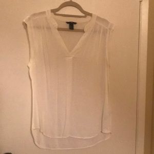 H&M V-neck sleeveless blouse